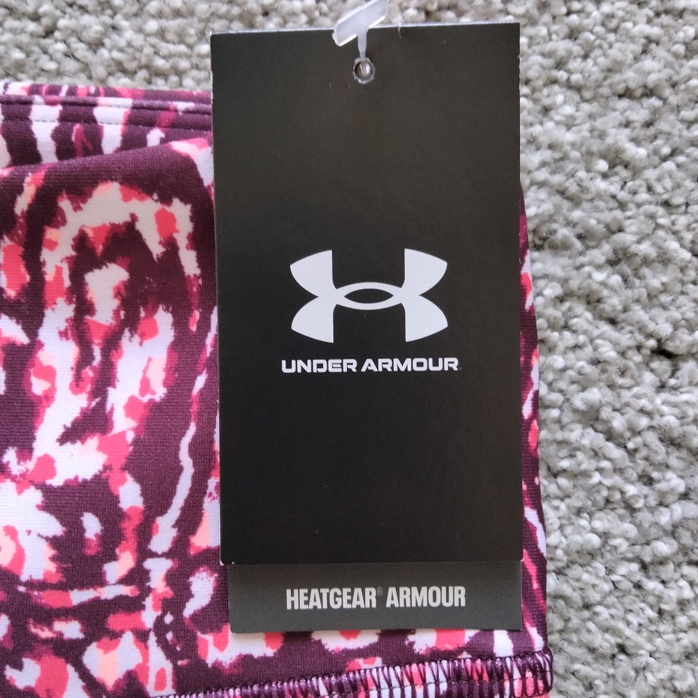 NWT XS UA AOP Active Gym Bike Shorts - Picture 3 of 8
